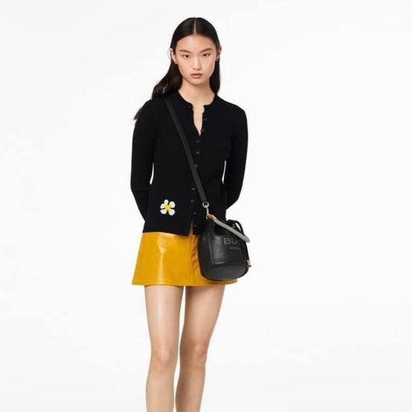 Marc Jacobs The Leather Bucket Bag - Picture 15 of 16